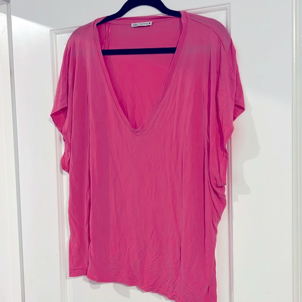 ZARA lightweight v-neck T-shirt XXL hot pink